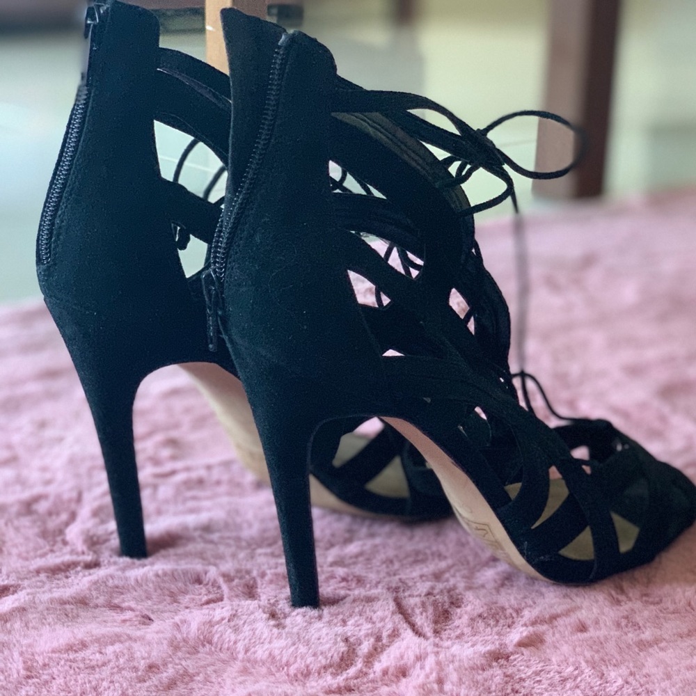 Strappy Black Aldo Heels